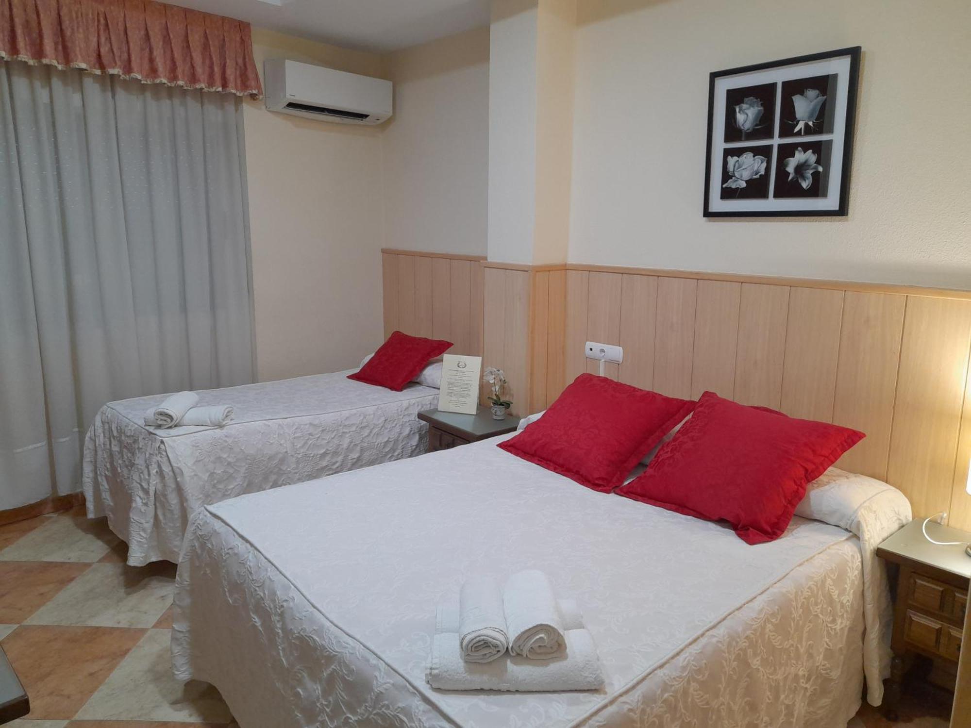 Hostal San Roque Guadalajara Extérieur photo