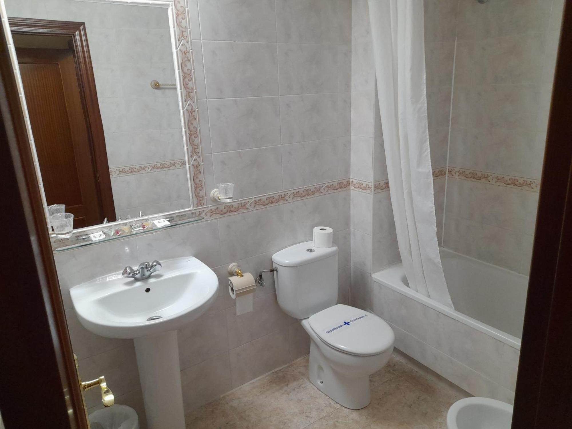 Hostal San Roque Guadalajara Extérieur photo