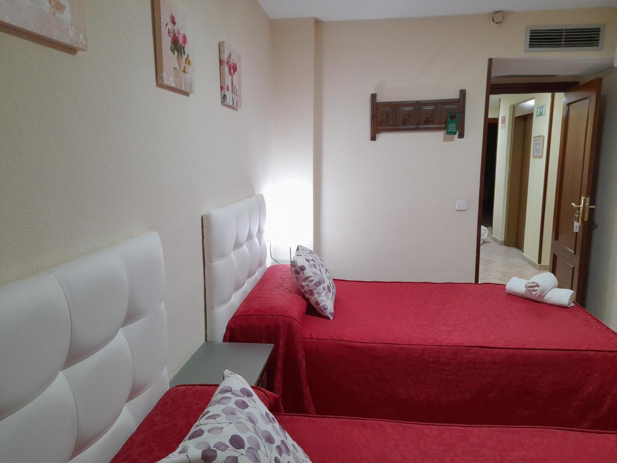 Hostal San Roque Guadalajara Extérieur photo