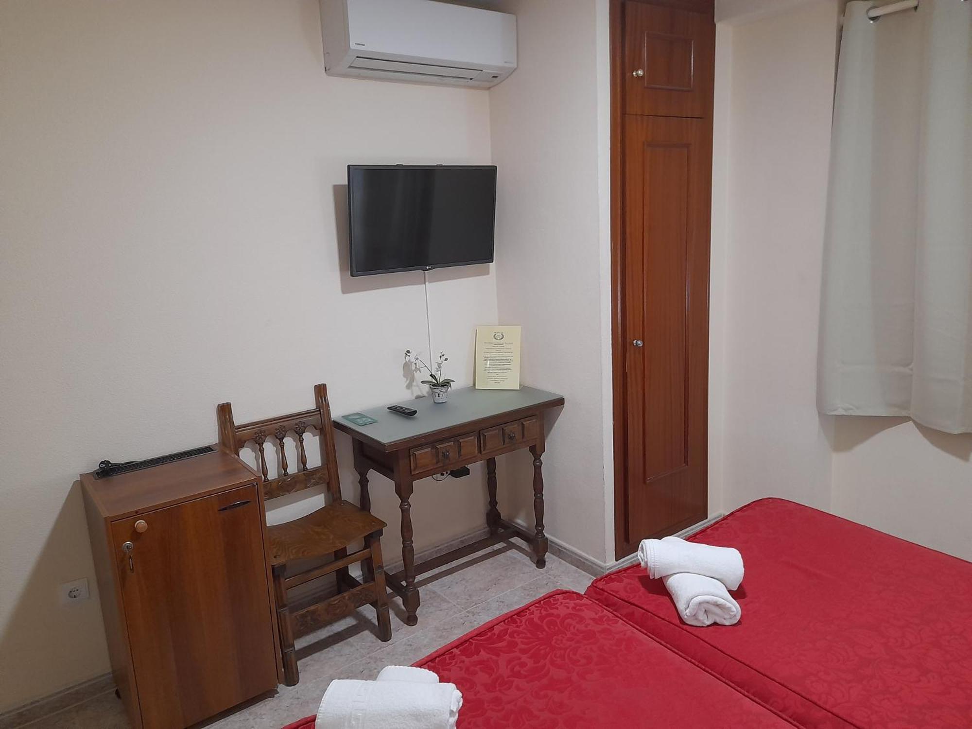 Hostal San Roque Guadalajara Extérieur photo