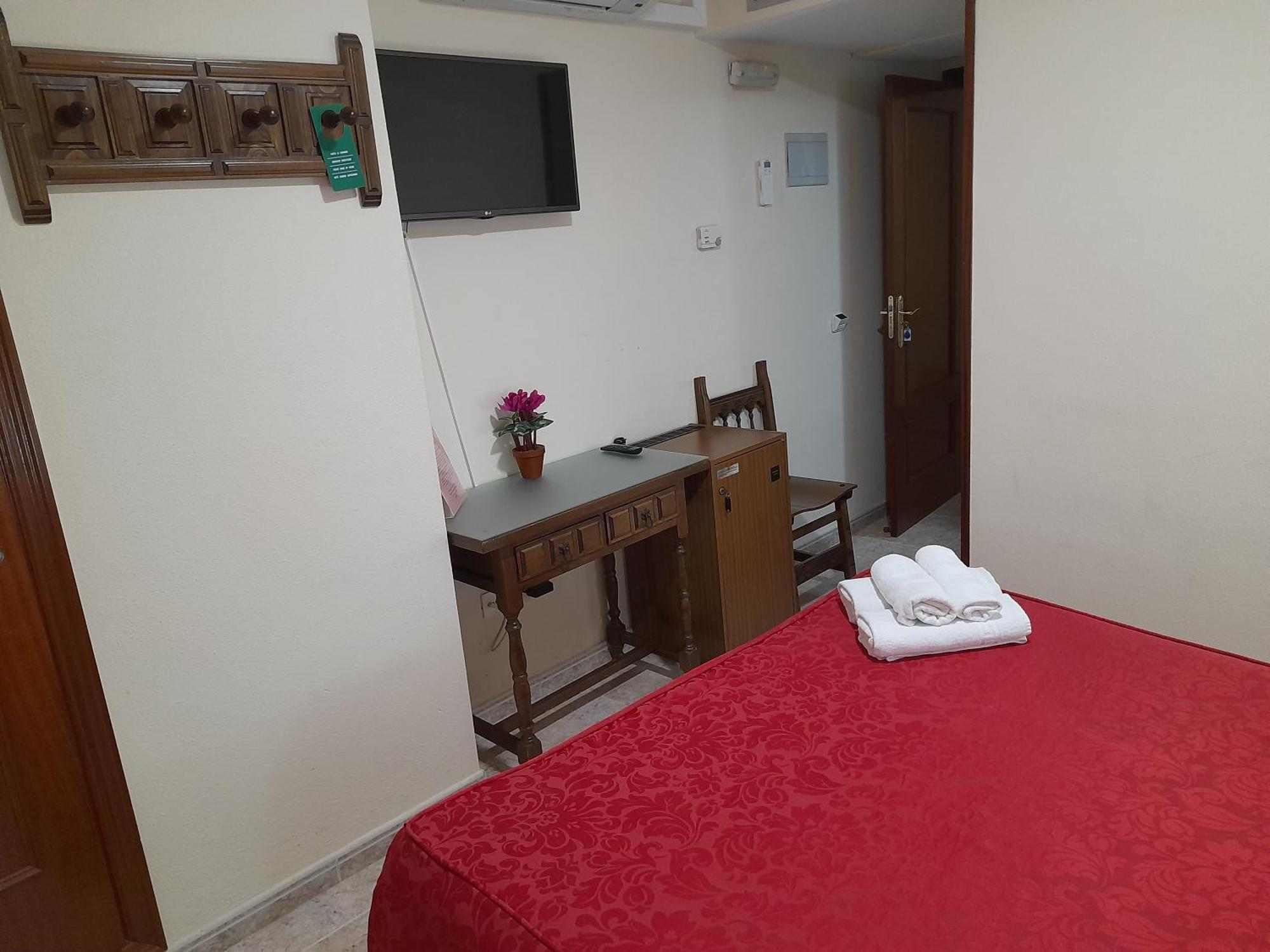 Hostal San Roque Guadalajara Extérieur photo