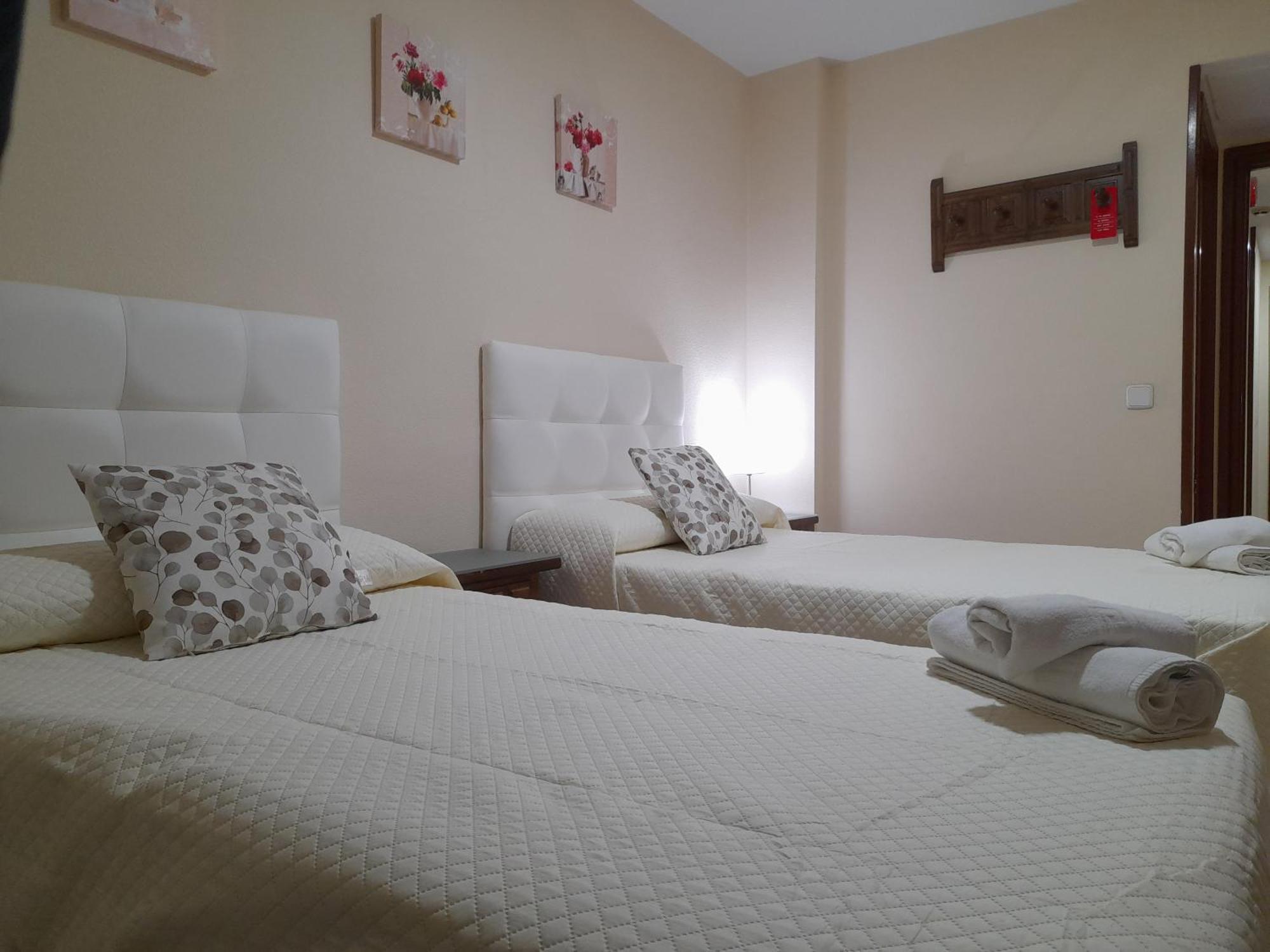 Hostal San Roque Guadalajara Extérieur photo